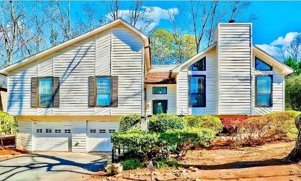 8555 Colony Club Drive, Alpharetta, GA 30022
