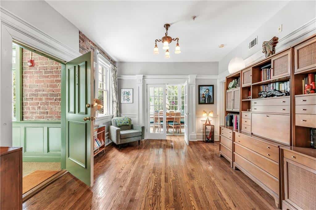 Listing photo 6