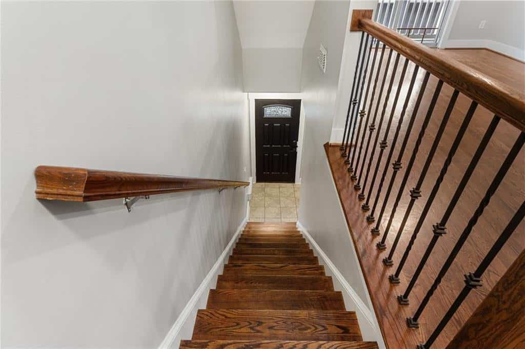 Listing photo 6