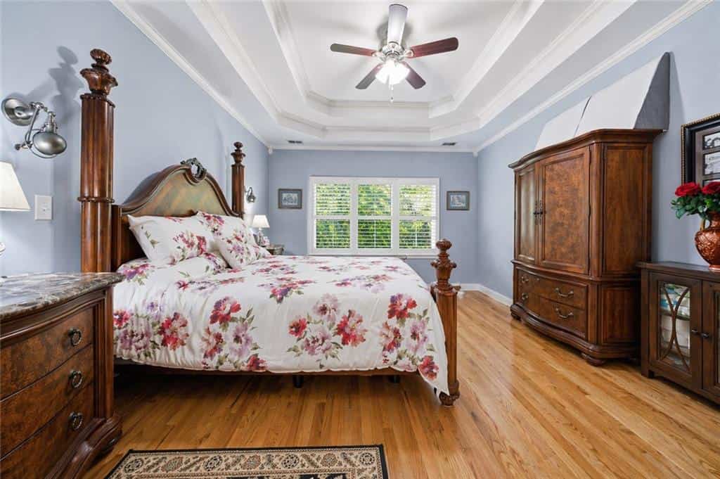 Listing photo 6