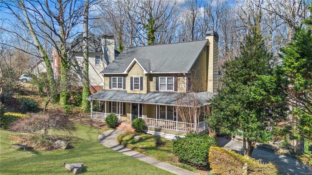 Listing photo 3