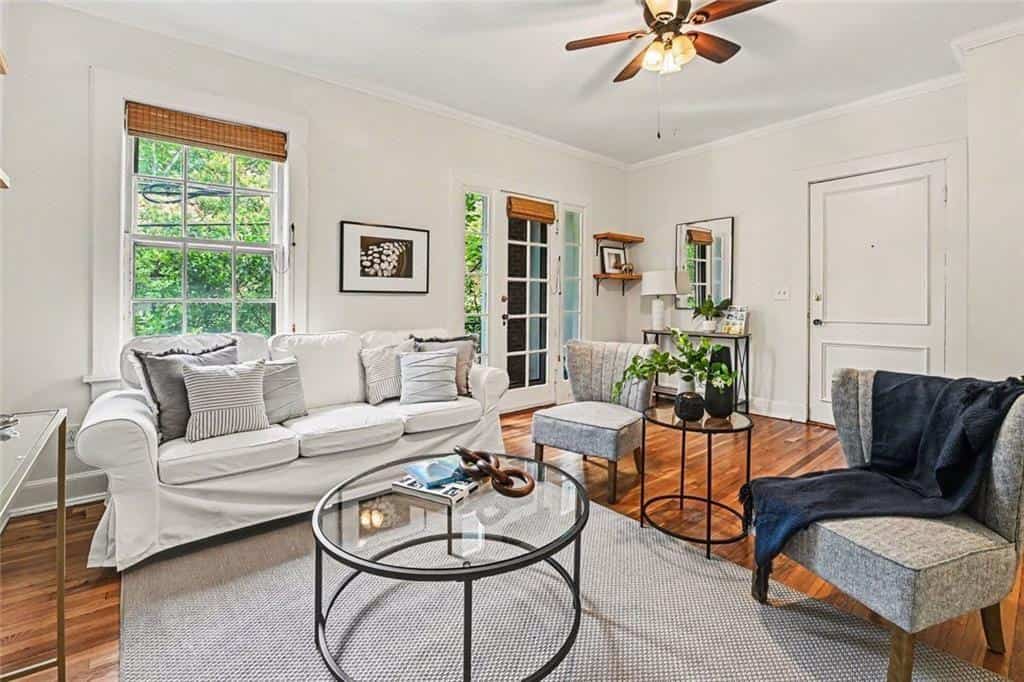 Listing photo 4