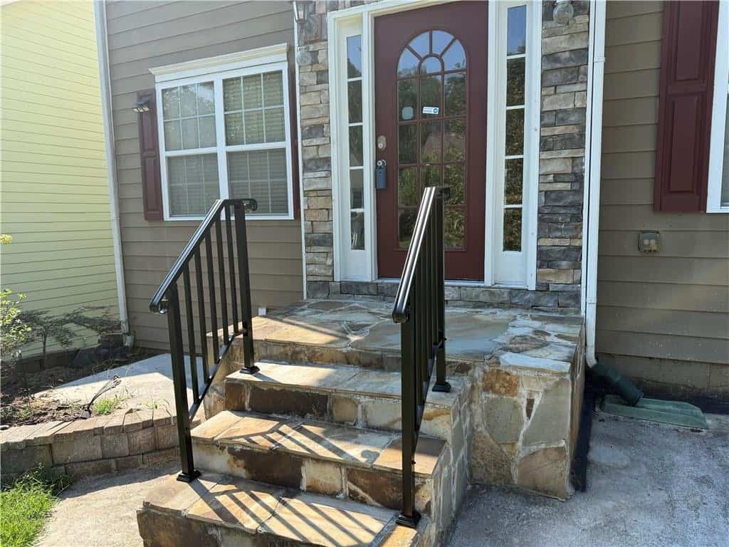 Listing photo 3