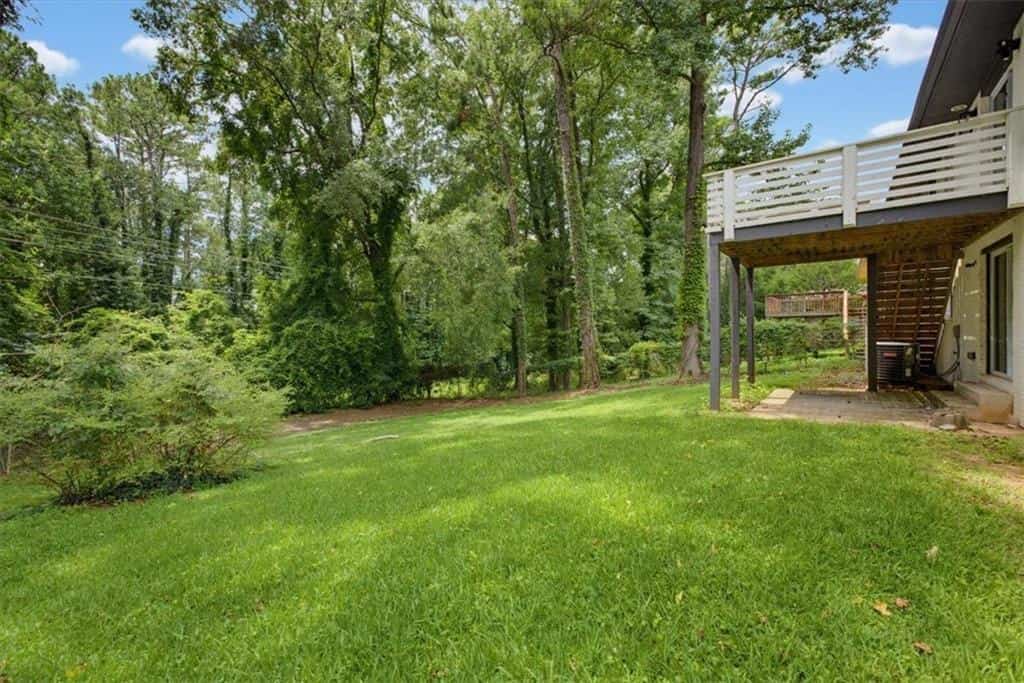Listing photo 6