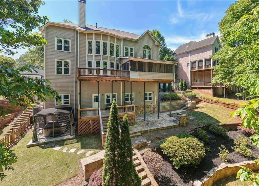 Listing photo 3