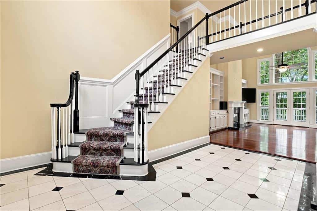 Listing photo 6