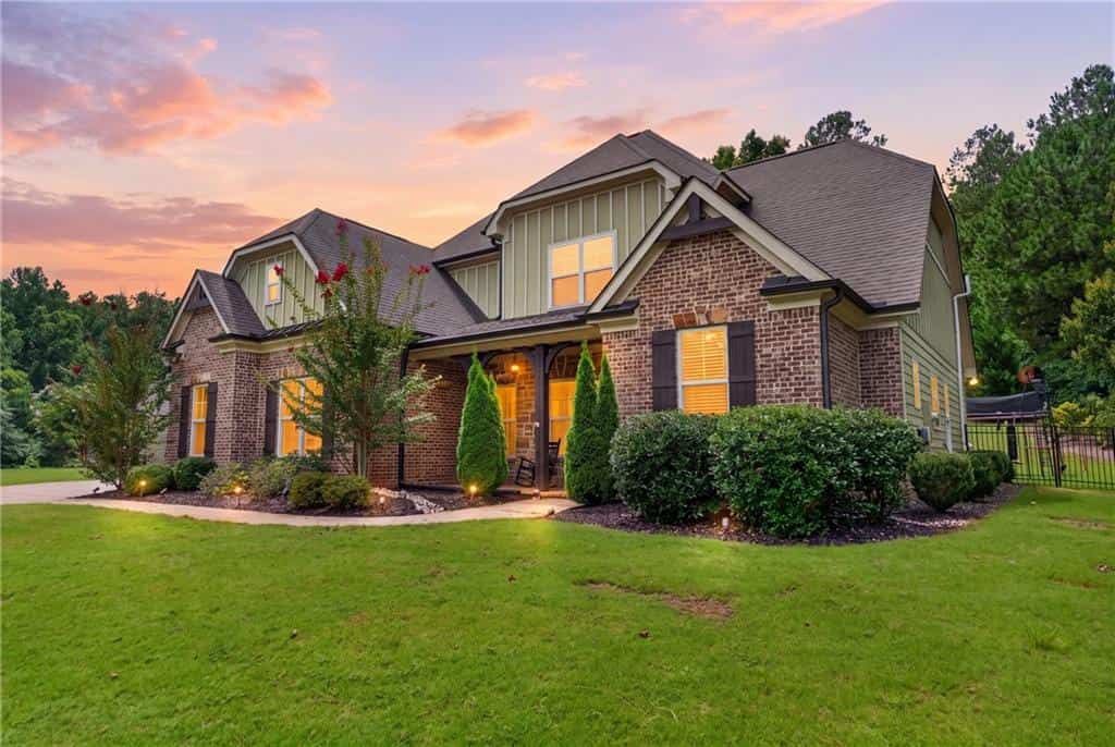 845 Walnut River Trail, Hoschton, GA 30548