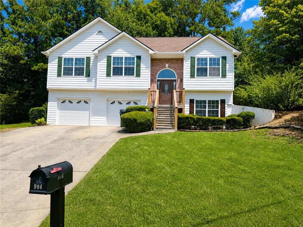 904 Pointers Way, Lawrenceville, GA 30043