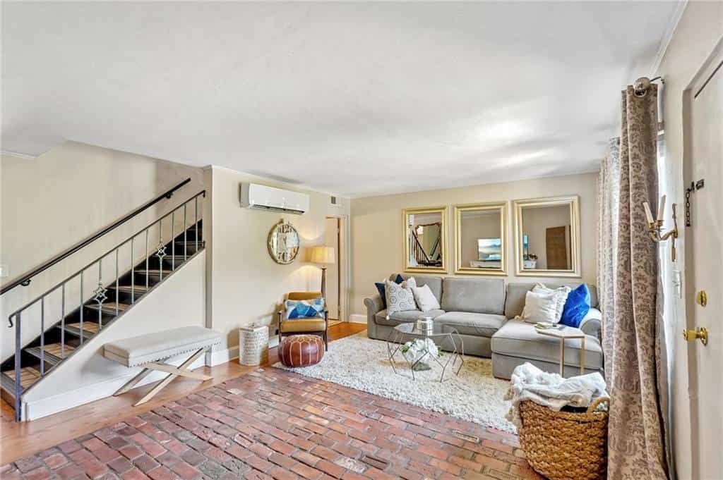 284 Lakemoore Drive NE B #B, Atlanta, GA 30342