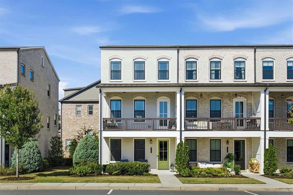 136 Harlow Circle, Roswell, GA 30076