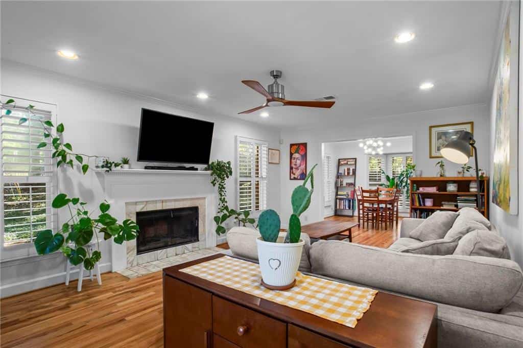 101 Defoors Mill Drive NW, Atlanta, GA 30318