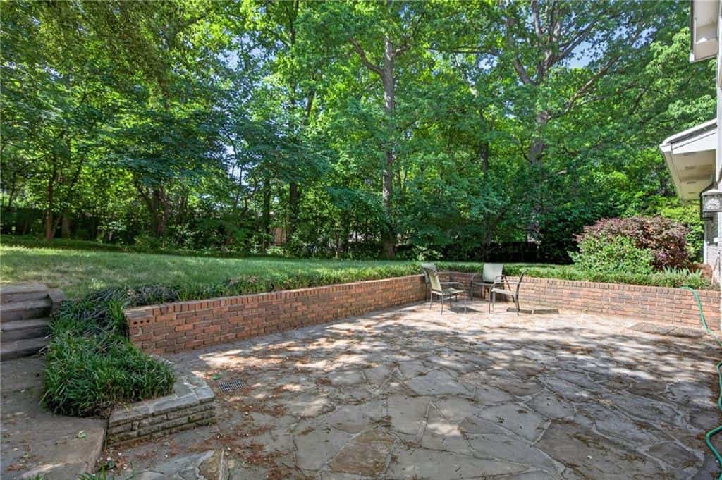 Listing photo 6