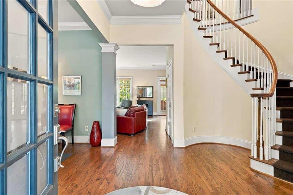 Listing photo 4