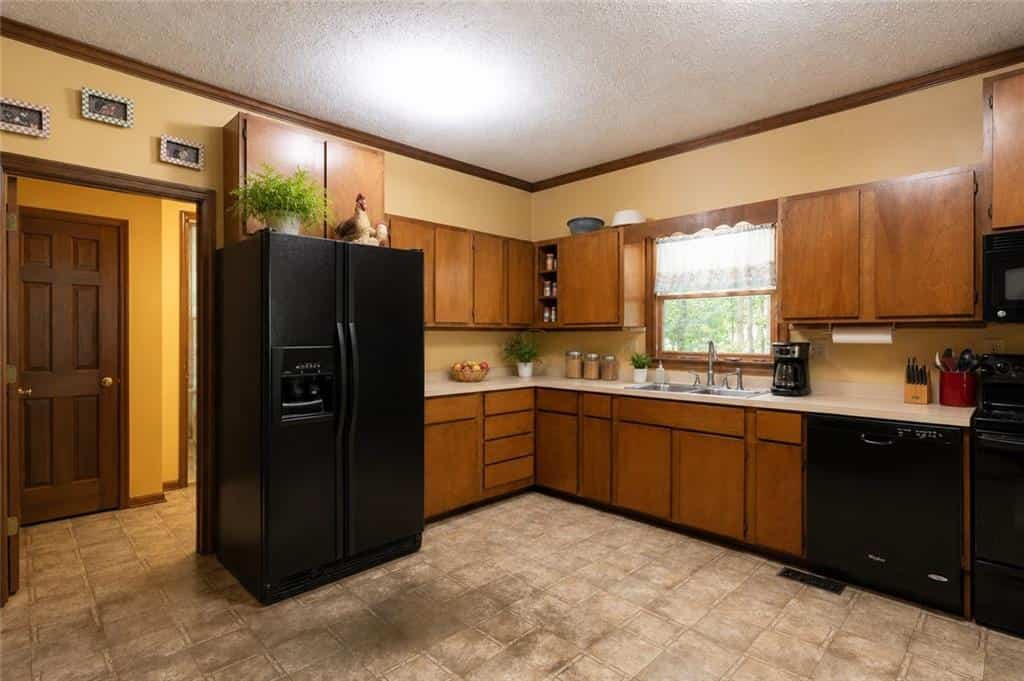 Listing photo 6