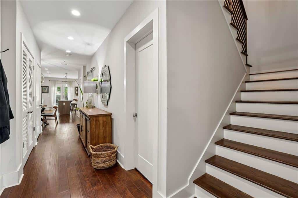 307 Canton Way, Roswell, GA 30075
