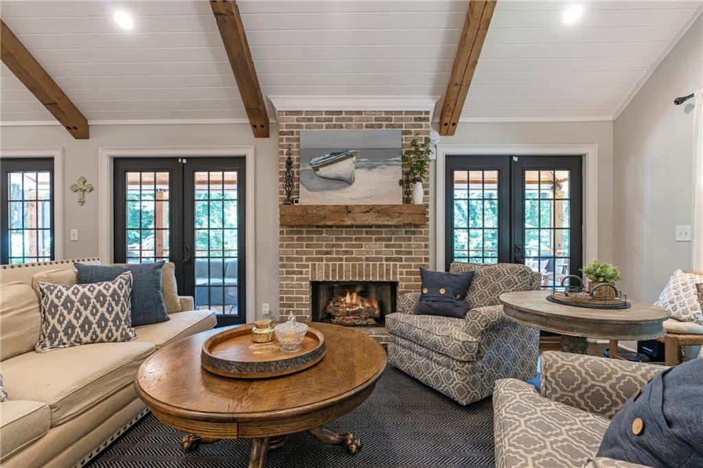Listing photo 6