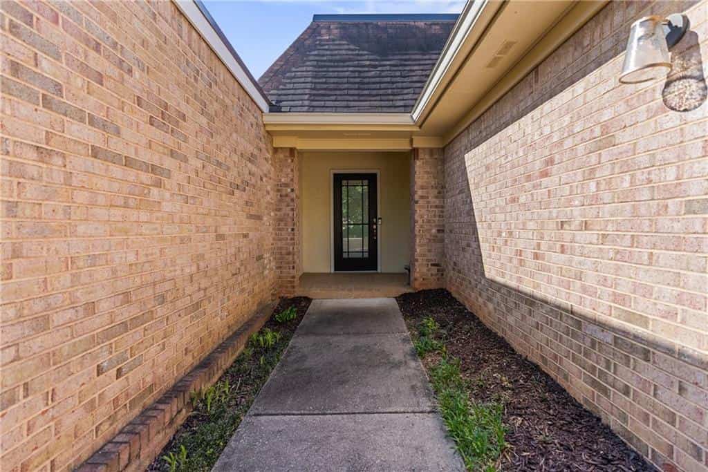 Listing photo 6