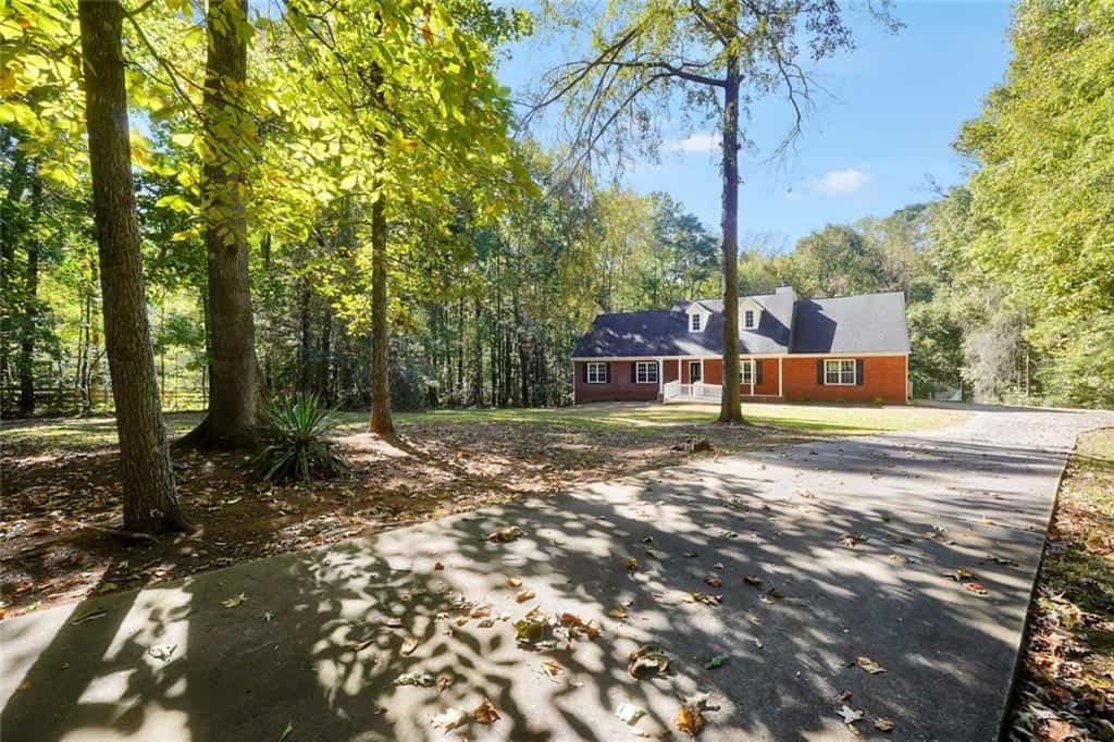 Listing photo 6