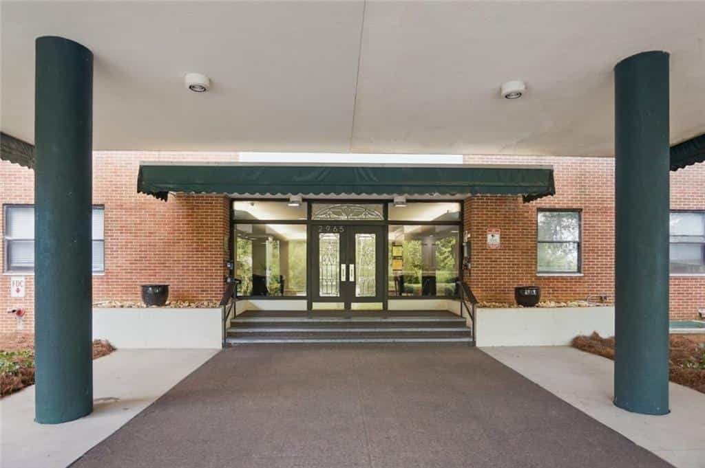 2965 Pharr Court South NW 609 #609, Atlanta, GA 30305
