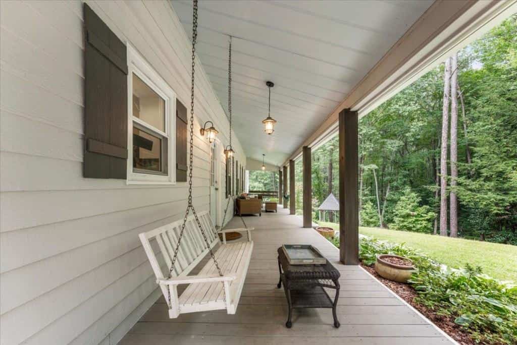 Listing photo 6