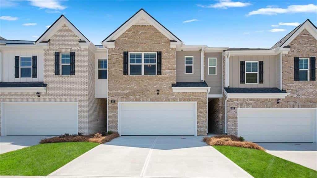 490 Silver Moon Drive, Loganville, GA 30052