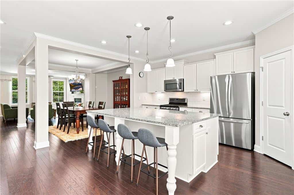 7603 Lowery Oak Drive, Roswell, GA 30075