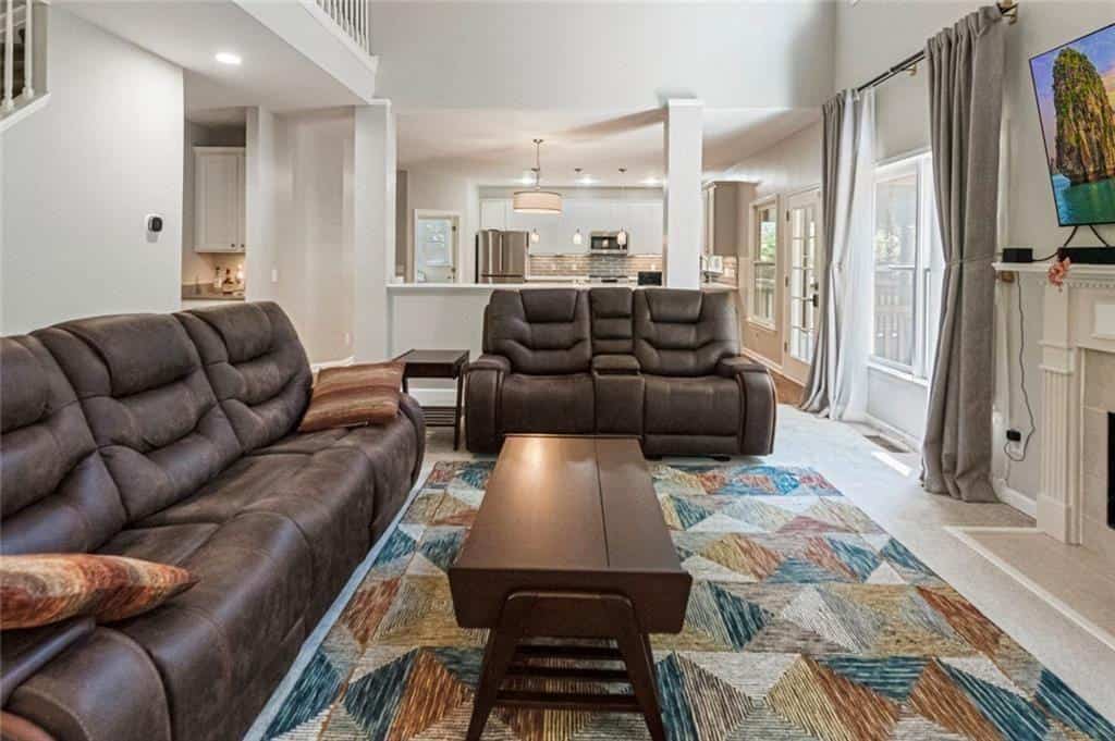 Listing photo 6