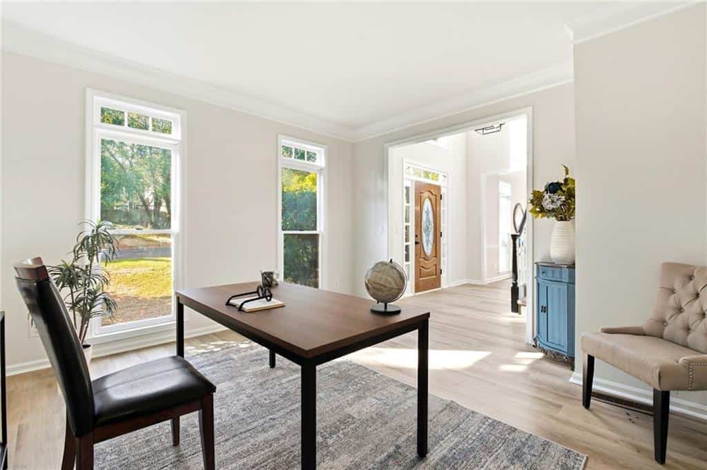 Listing photo 6