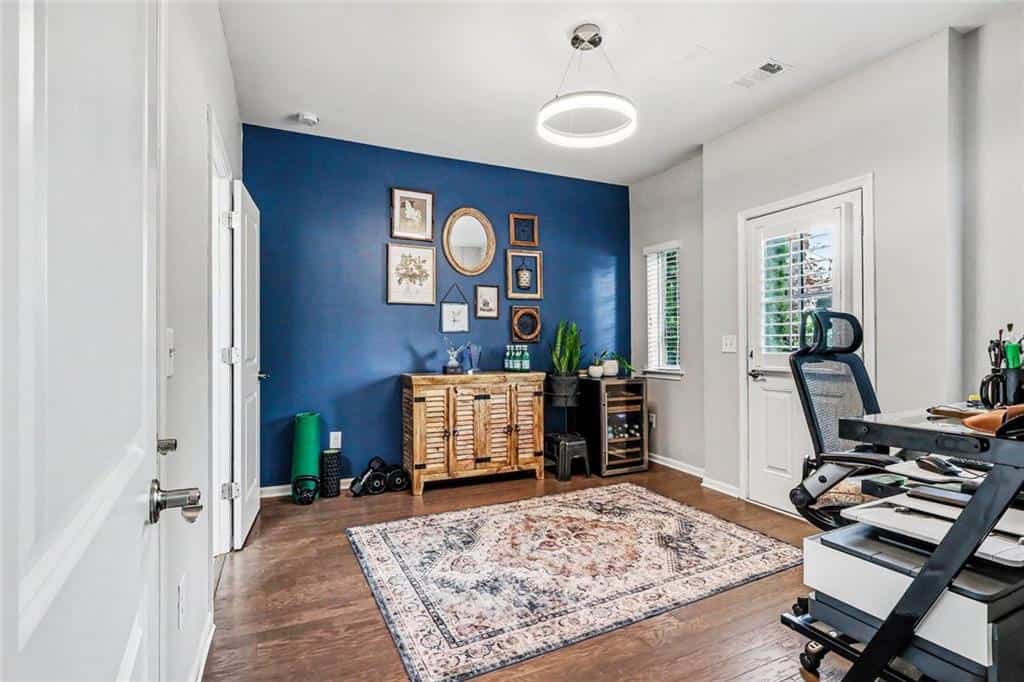 Listing photo 6