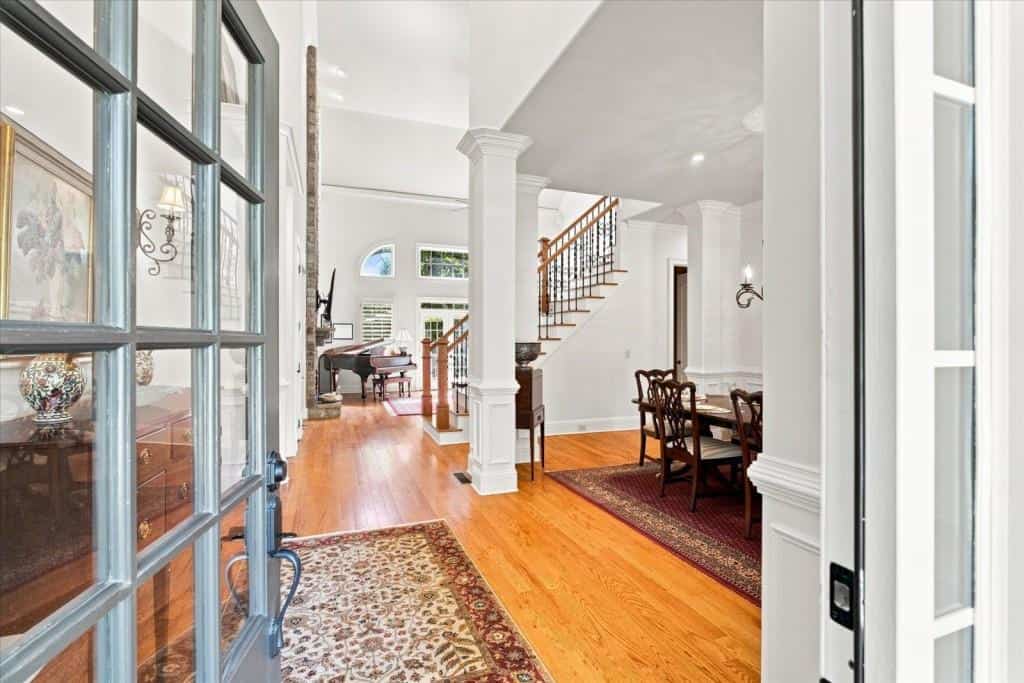 Listing photo 6