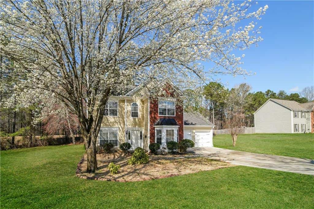 130 Summerfield Court, Acworth, GA 30101