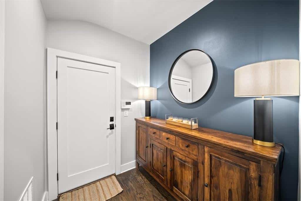 Listing photo 6