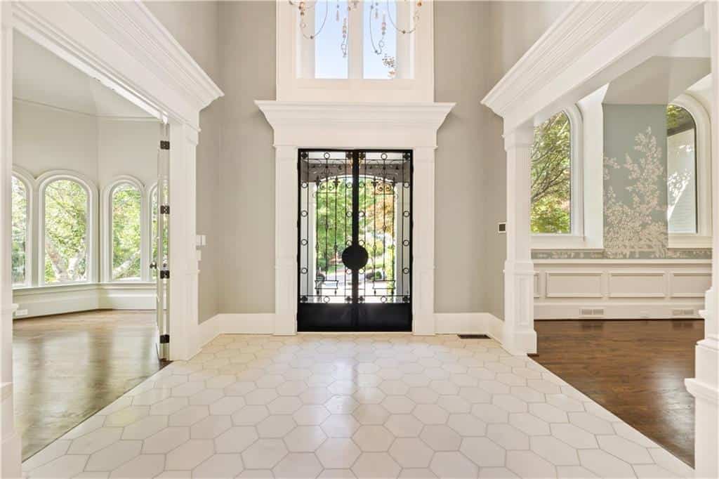 Listing photo 6