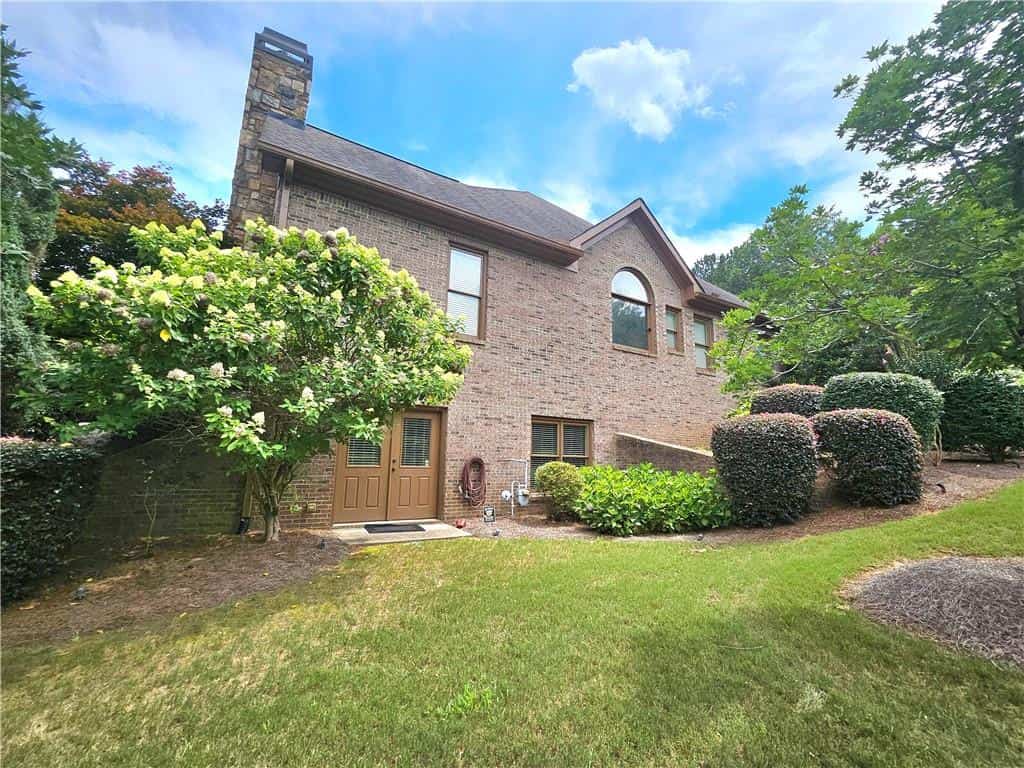 Listing photo 6