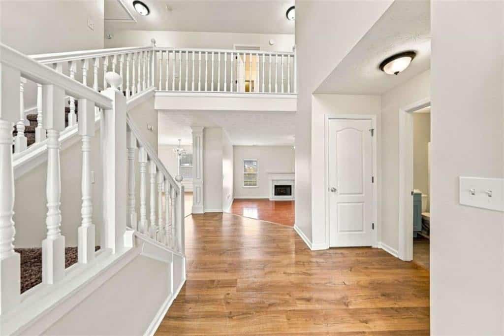 Listing photo 6