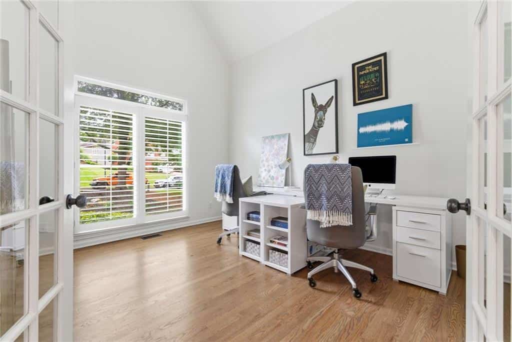 Listing photo 6