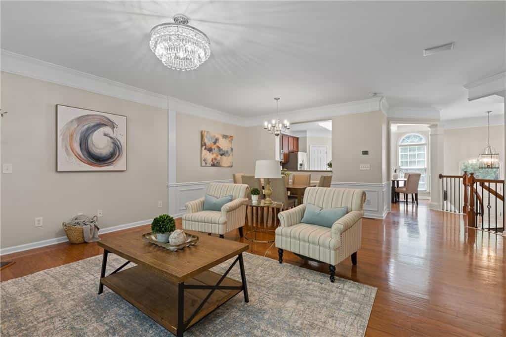 Listing photo 6