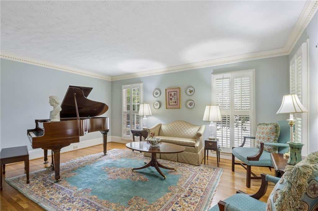 Listing photo 6