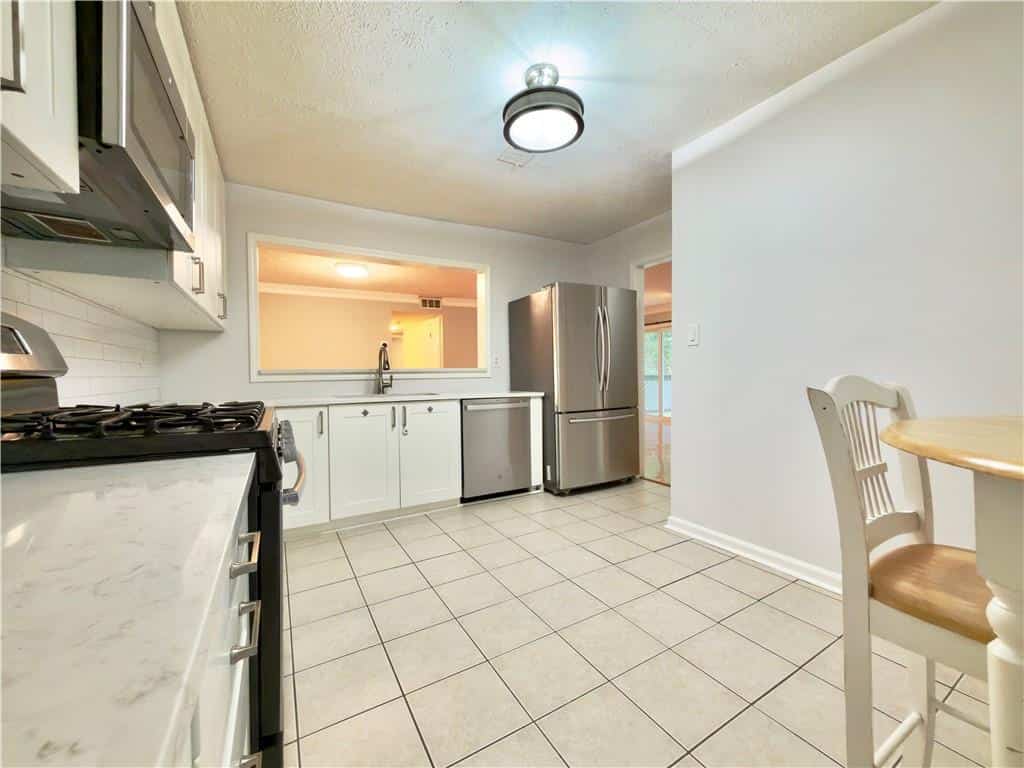 1164 Weatherstone Drive NE, Atlanta, GA 30324