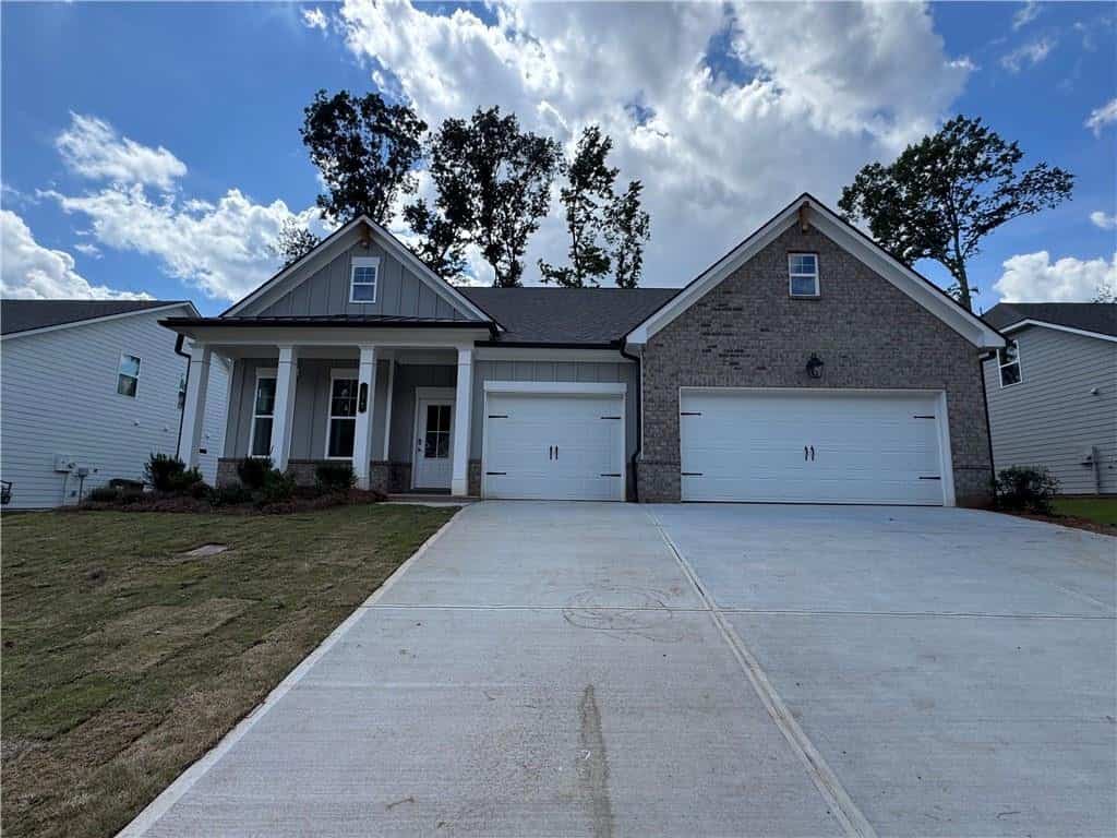 279 Rosewood Park Drive, Hoschton, GA 30548