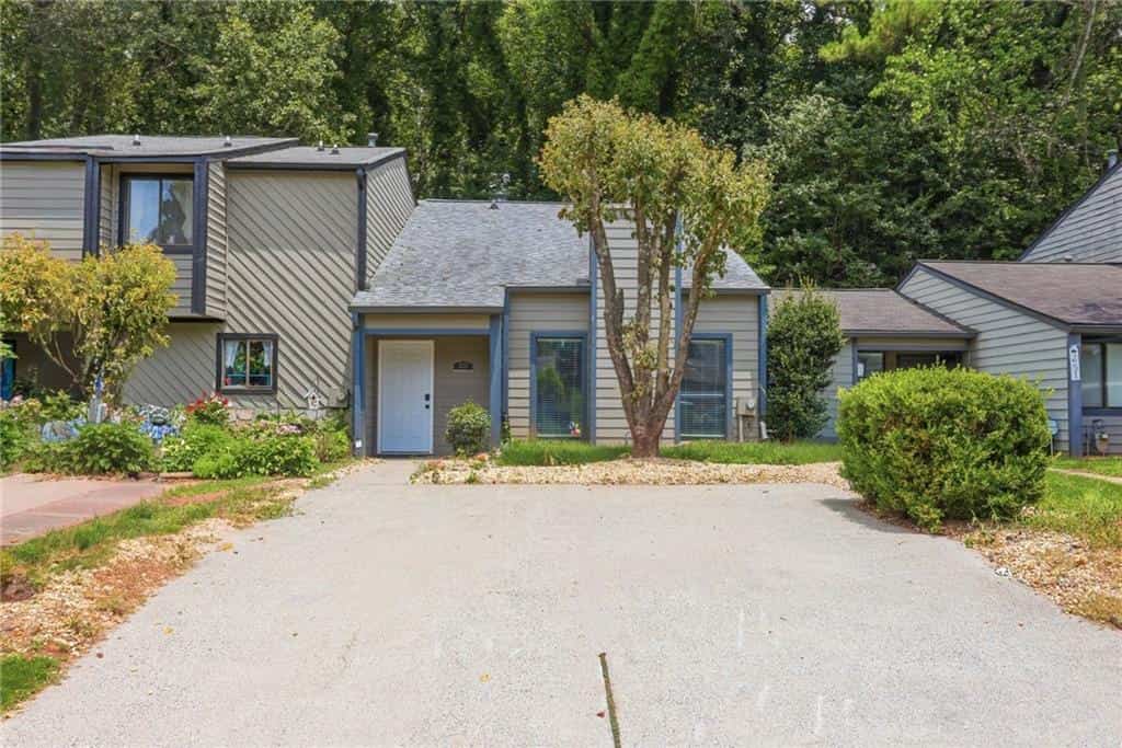 253 Toweridge Drive SW, Marietta, GA 30064