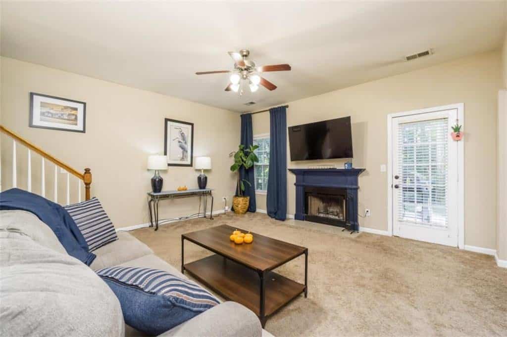 Listing photo 6