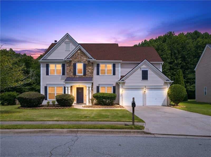 Listing photo 2