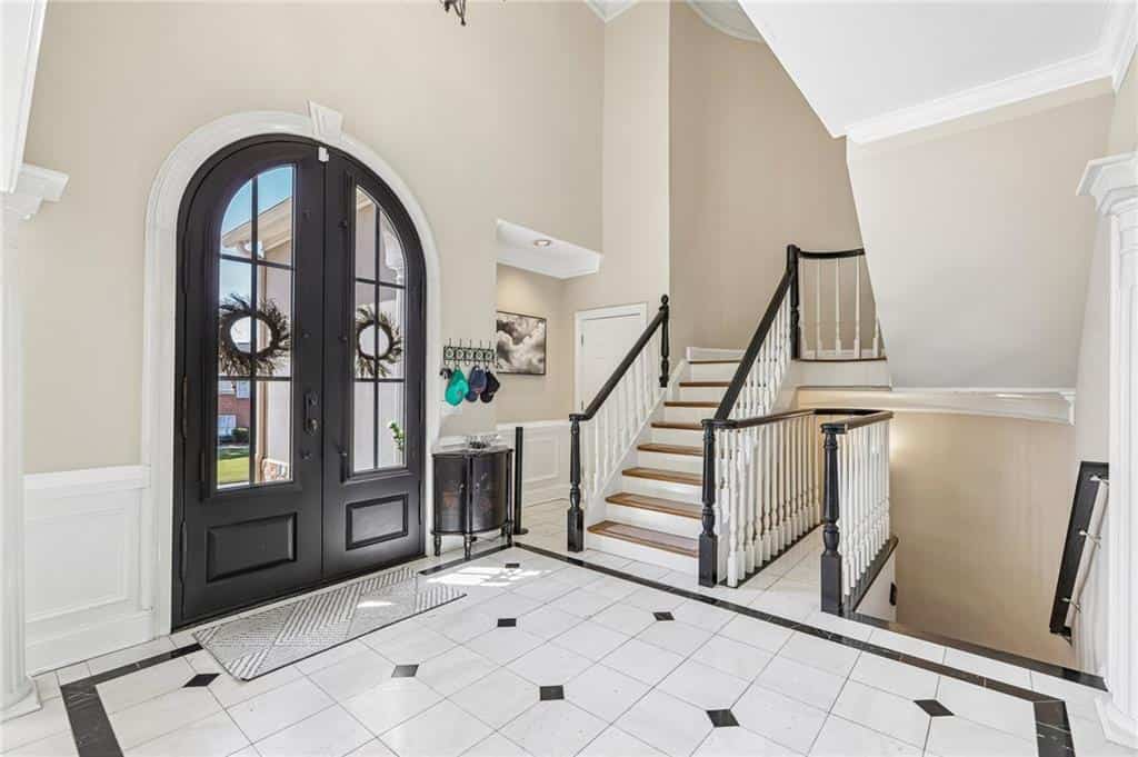 Listing photo 6