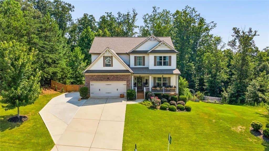 6220 Providence Lake Drive, Gainesville, GA 30506