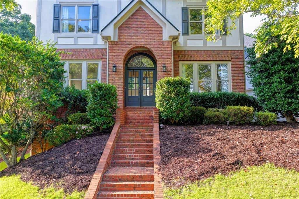 1071 Moores Walk Lane, Suwanee, GA 30024