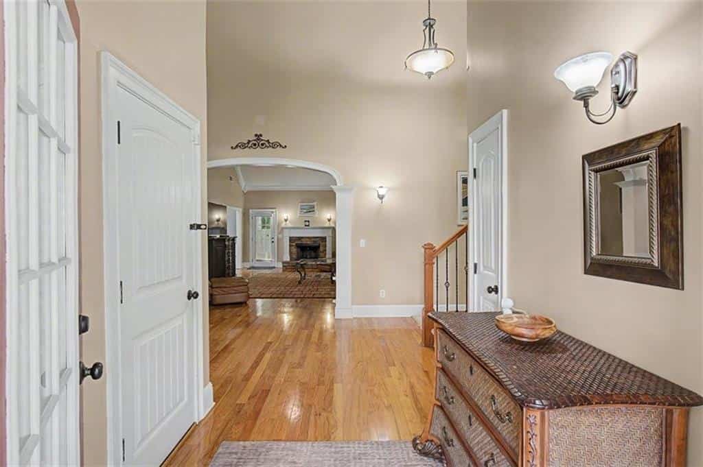 Listing photo 6