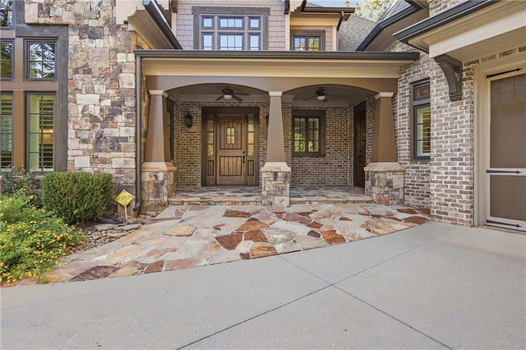 Listing photo 6