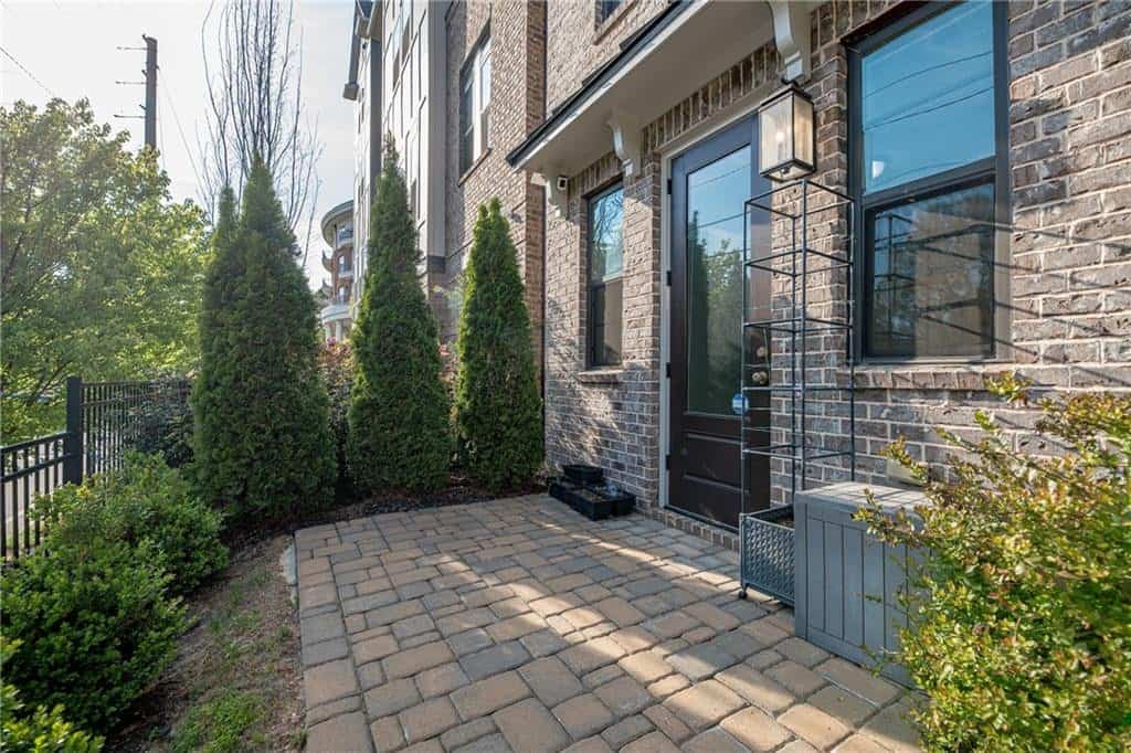 Listing photo 6
