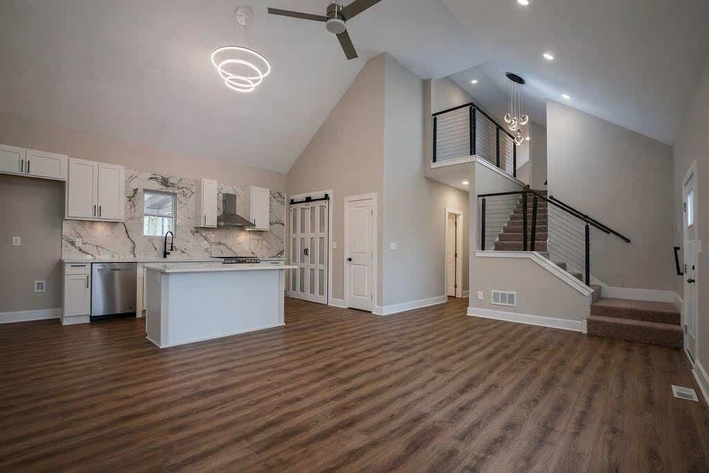 Listing photo 6